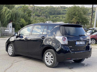 Toyota Verso foto 2