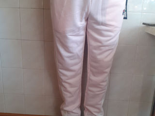 Pantaloni sport FILA cu mare reducere. foto 4