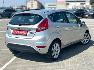 Ford Fiesta foto 4