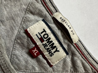 Tommy hilfiger foto 3