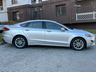 Ford Fusion foto 4