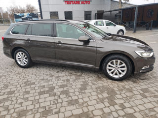 Volkswagen Passat foto 4