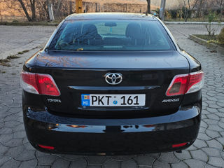 Toyota Avensis foto 3