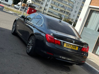 BMW 7 Series foto 4