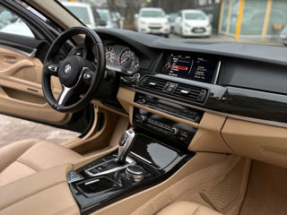 BMW 5 Series foto 9