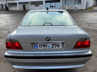 BMW 7 Series foto 6