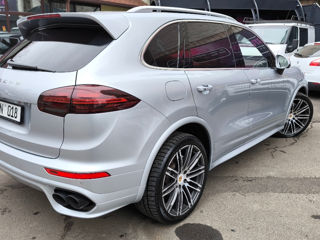 Porsche Cayenne foto 4