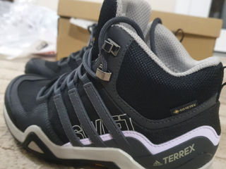 Adidas Terrex Goretex,marimea 36-35 foto 5