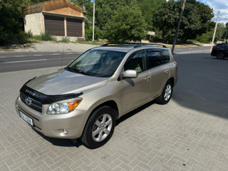 Toyota Rav 4 foto 1