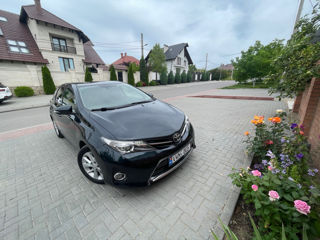 Toyota Auris foto 1