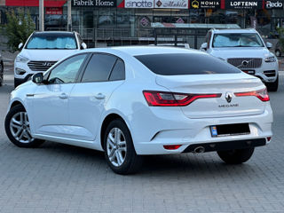 Renault Megane foto 3