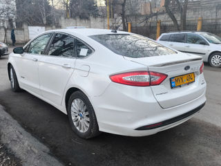 Ford Fusion foto 4