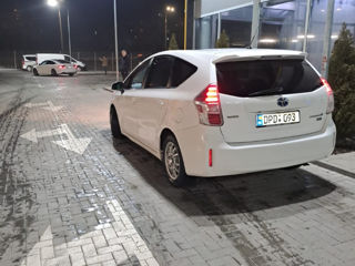 Toyota Prius + foto 3