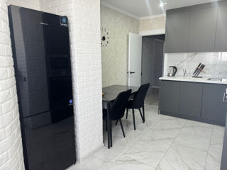 Apartament cu 3 camere, 79 m², 9 cartier, Bălți foto 2