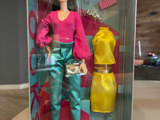 Barbie Looks / Collectible Barbie Doll With Mix-and-Match Fashions