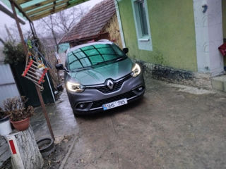 Renault Grand Scenic foto 2