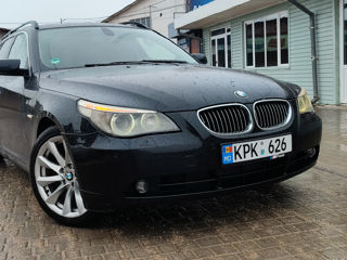 BMW 5 Series foto 2