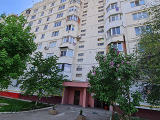 Apartament cu 3 camere, 70 m², Centru, Ialoveni