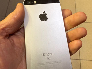 iPhone SE (32GB) Silver foto 1