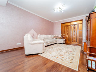 Apartament cu 2 camere, 80 m², Botanica, Chișinău foto 5