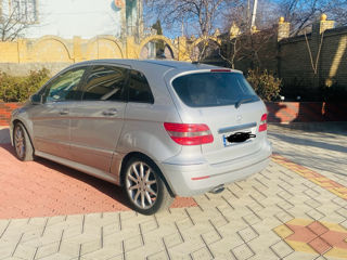 Mercedes B-Class foto 4