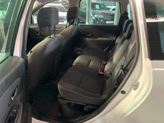 Renault Grand Scenic foto 10