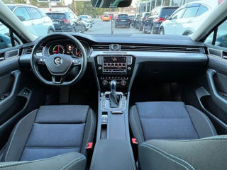 Volkswagen Passat foto 9