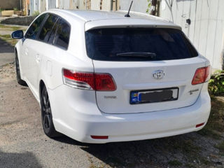 Toyota Avensis foto 5