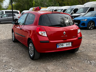 Renault Clio foto 4