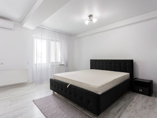 Apartament cu 2 camere, 76 m², Botanica, Chișinău foto 3