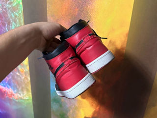 Nike Air Jordan 1 foto 2