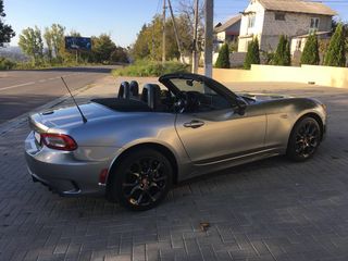 Abarth 124 Spider foto 4