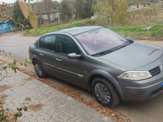 Renault Megane foto 2