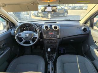 Dacia Logan foto 9