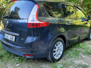 Renault Grand Scenic foto 9