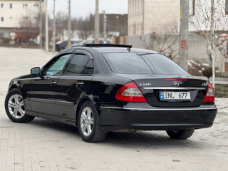 Mercedes E-Class foto 5