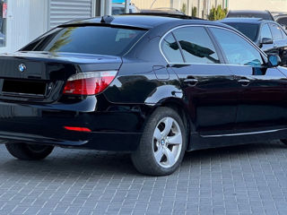 BMW 5 Series foto 3