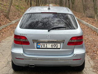 Mercedes B-Class foto 5