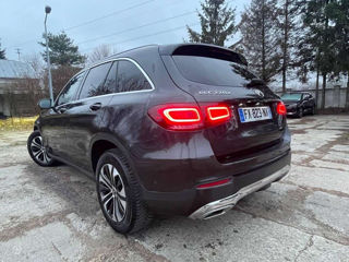 Mercedes GLC foto 5