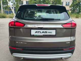 Geely Atlas Pro foto 3