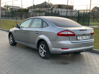 Ford Mondeo foto 5