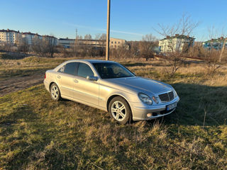 Mercedes E-Class foto 2