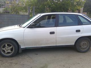 Opel Astra foto 1