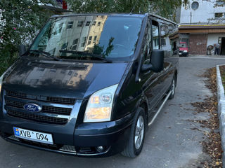 Ford transit 6 locurilong