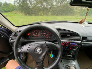 BMW 3 Series foto 6