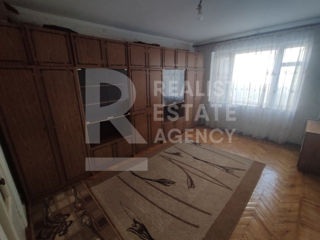 Apartament cu 3 camere, 68 m², Podul Chișinăului, Bălți foto 2