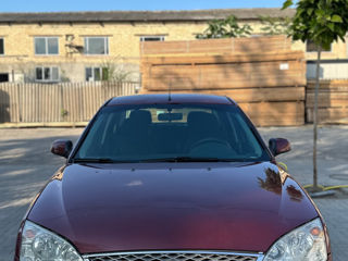 Ford Mondeo foto 3