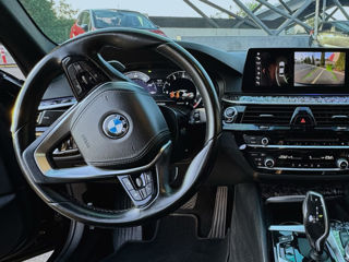 BMW 5 Series foto 8