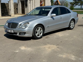 Mercedes E-Class foto 6