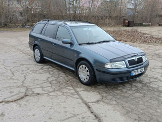 Skoda Octavia foto 2